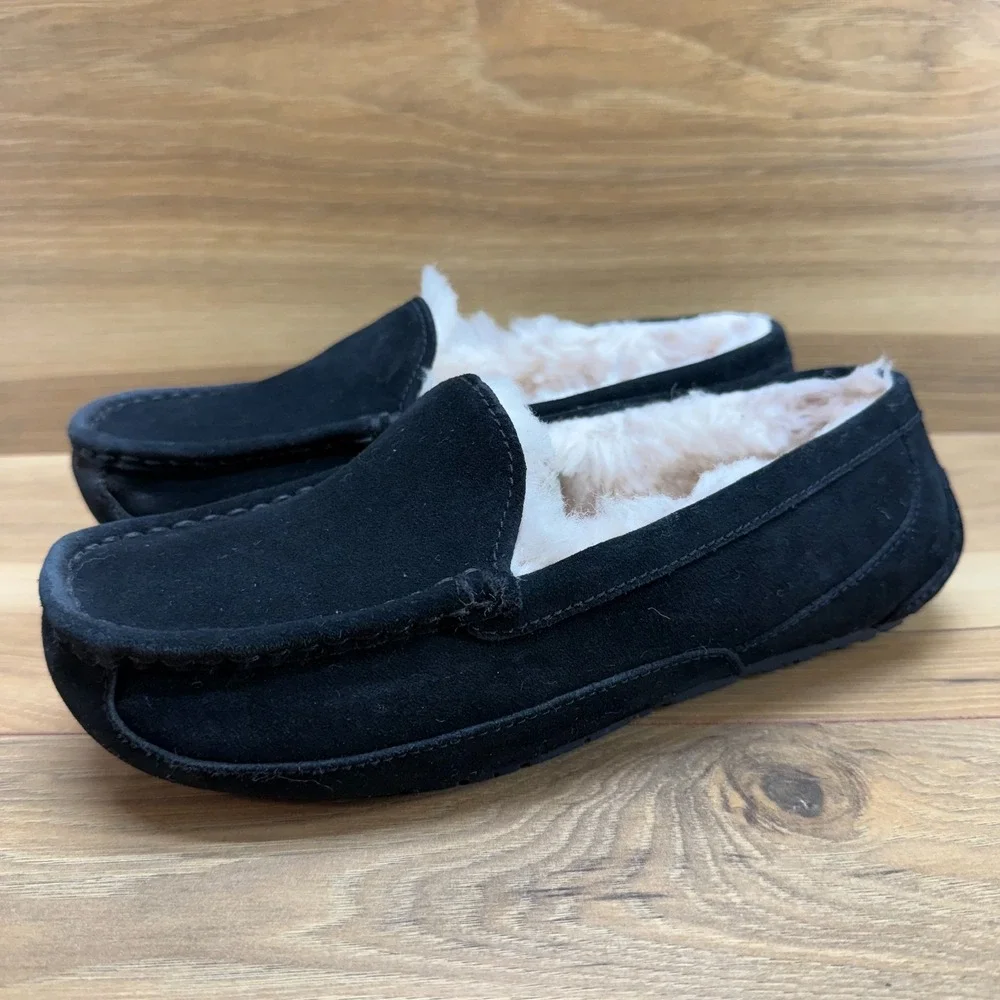 UGG youth size